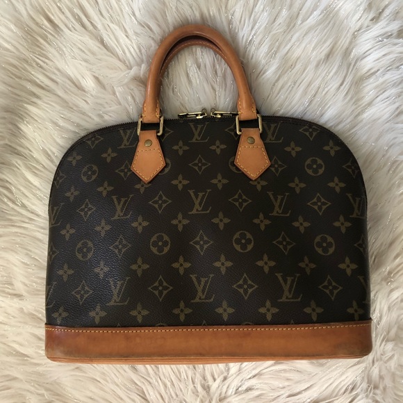Louis Vuitton Handbags - 💯% AUTHENTIC LOUIS VUITTON ALMA MM